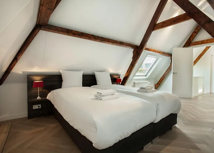 Stayci Serviced Denneweg * The Hague