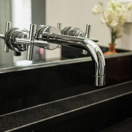Stayci Serviced Denneweg Apartment